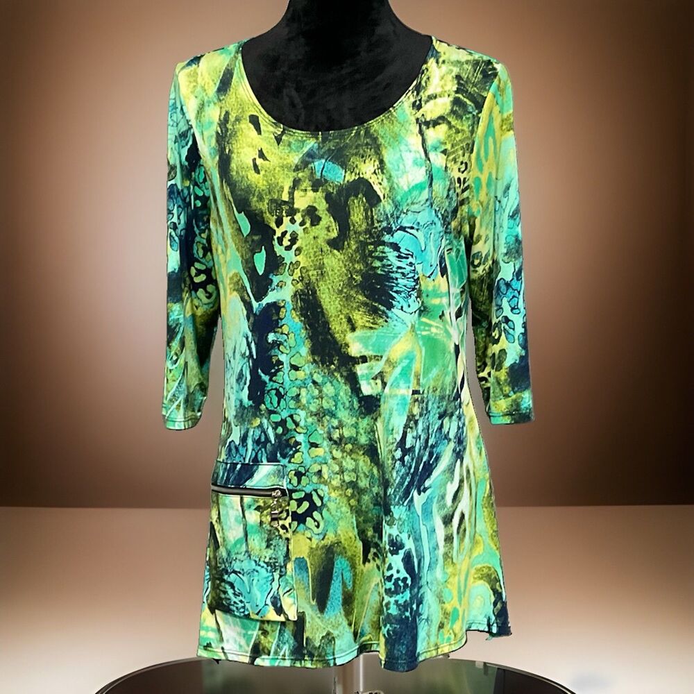 Pretty Woman 3/4-Sleeve Women’s Tunic Top With Small Zipper Pocket Size L